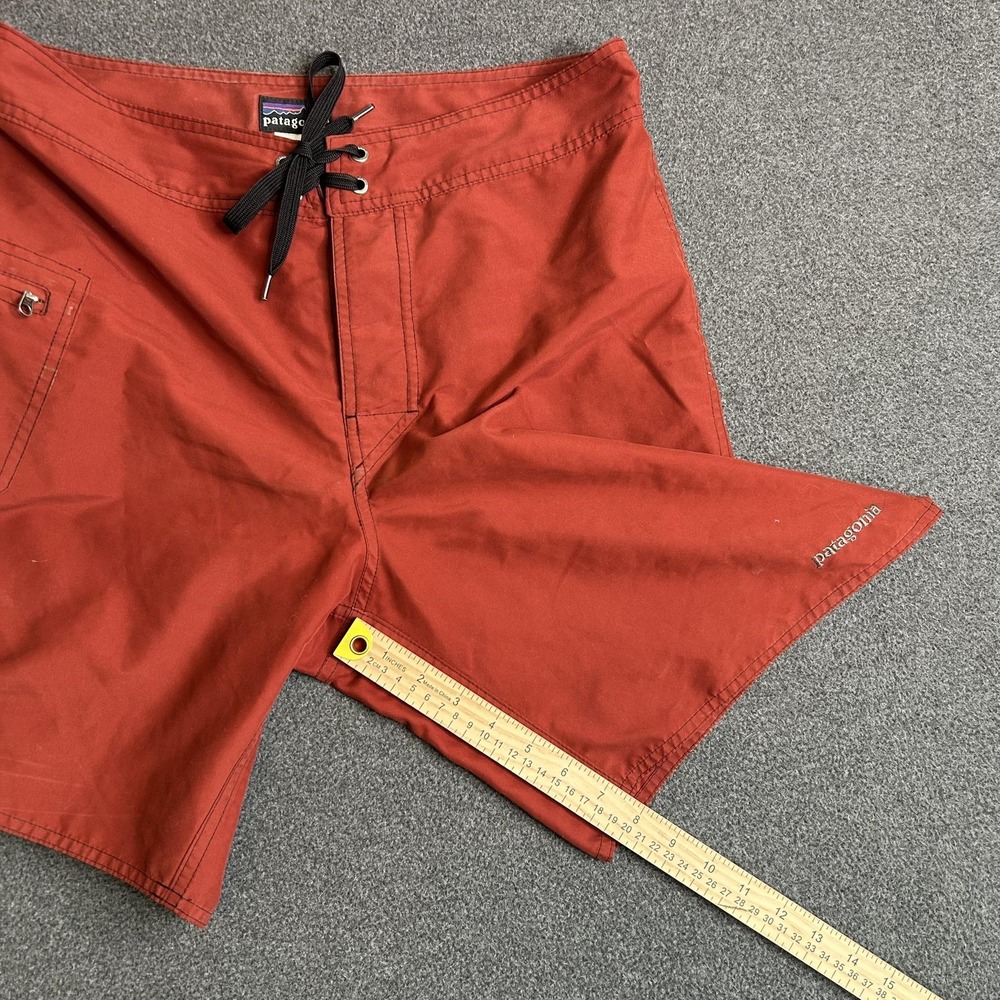 Patagonia Board Shorts Mens 33 Orange Swim Trunks Drawstring Zip Pocket Surf - Picture 10 of 11